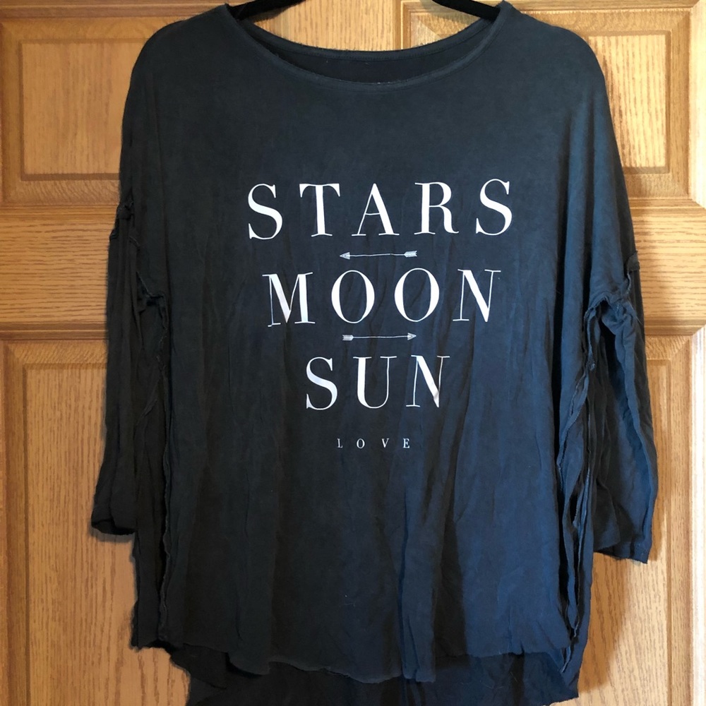Comfy quarter length shirt!